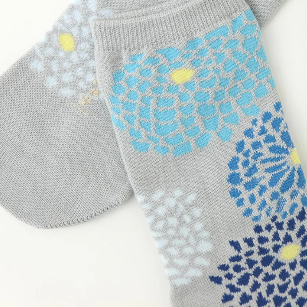 SOU.SOU Kyoto Socks - Round Toe Design - Chrysanthemum Pattern (Size UK 4-6.5)