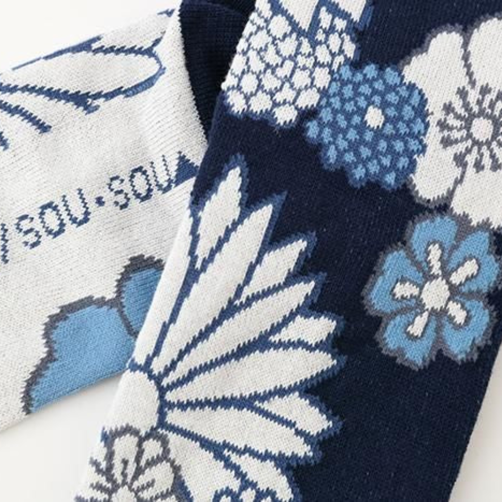SOU.SOU Kyoto Tabi Socks - Split Toe Design - Blue Chrysanthemum (Size UK 4-6.5)