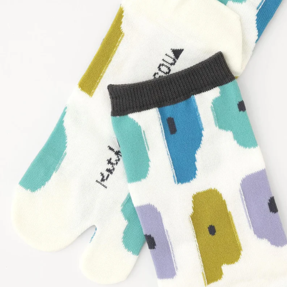 SOU.SOU Kyoto Tabi Socks - Split Toe Design - "Somehow" Floral Print (Size UK 4-6.5)