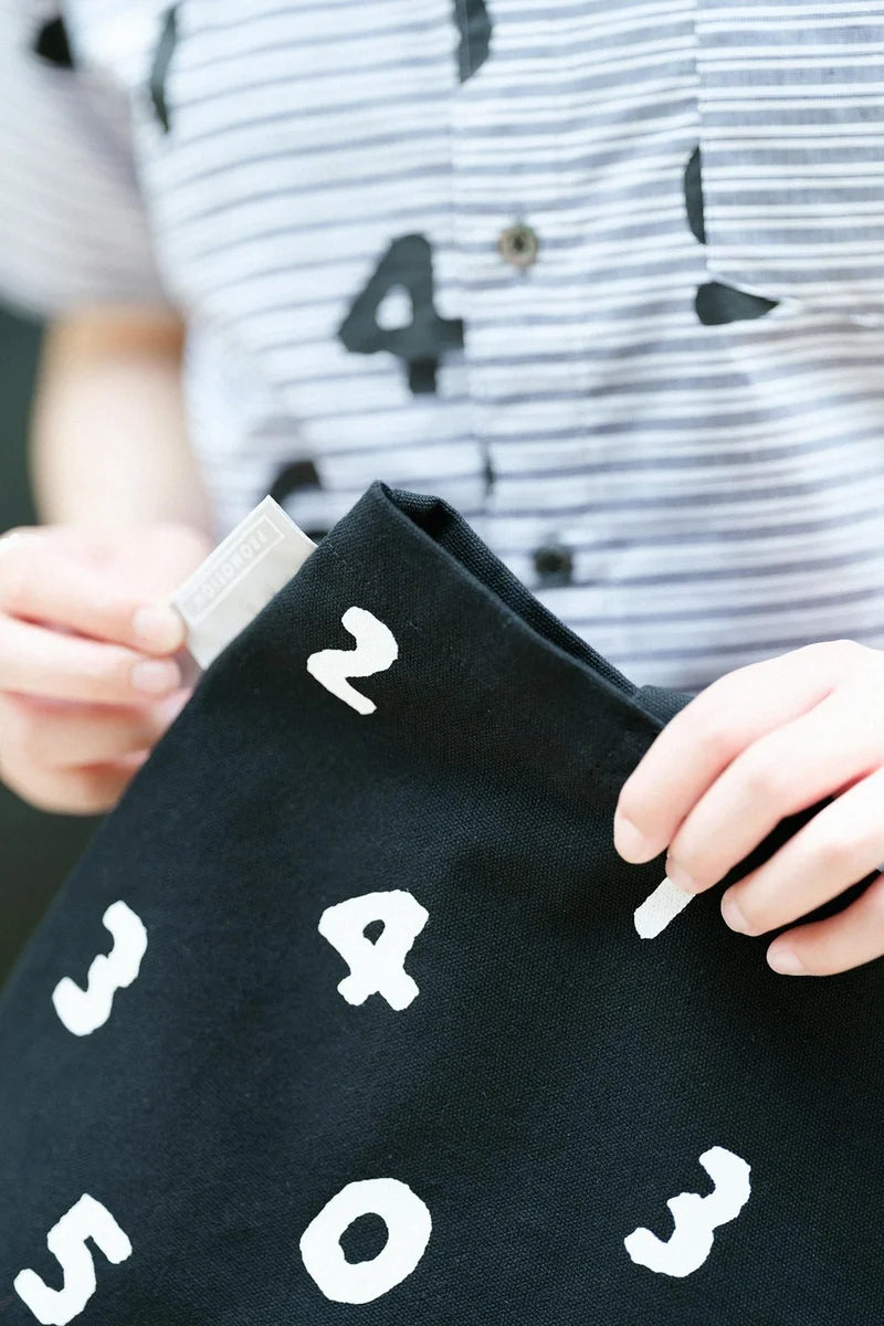 SOU.SOU Yousou Canvas Tote Bag - "So-Su-U" Numbers - Black x White
